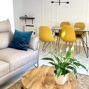  Apartment New Gorgeous - Beachfront - 3 Bd Spain